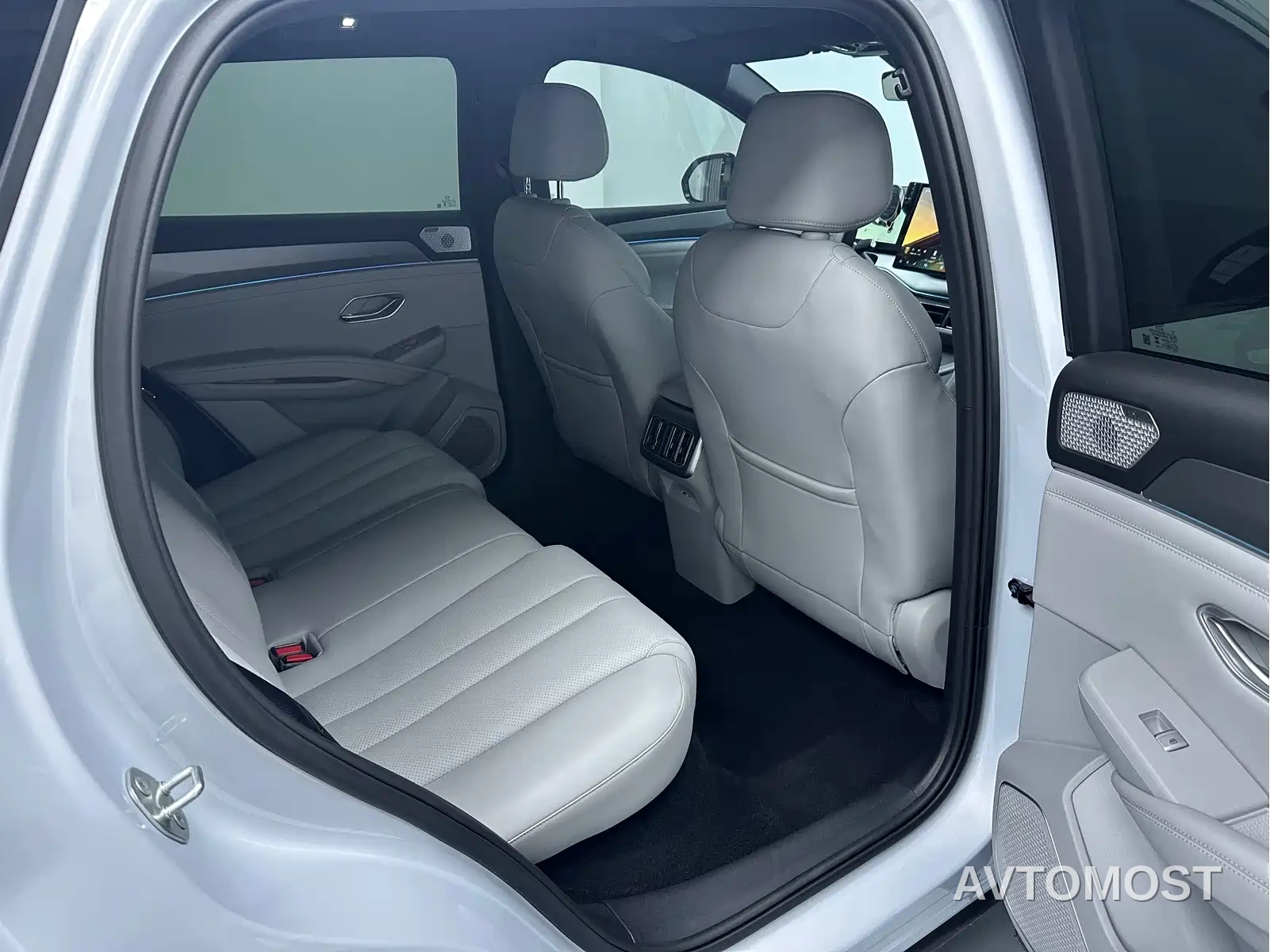 BYD Song Ultra 2026 EV 710KM Surpassing Edition (Lidar Version) — фото 6
