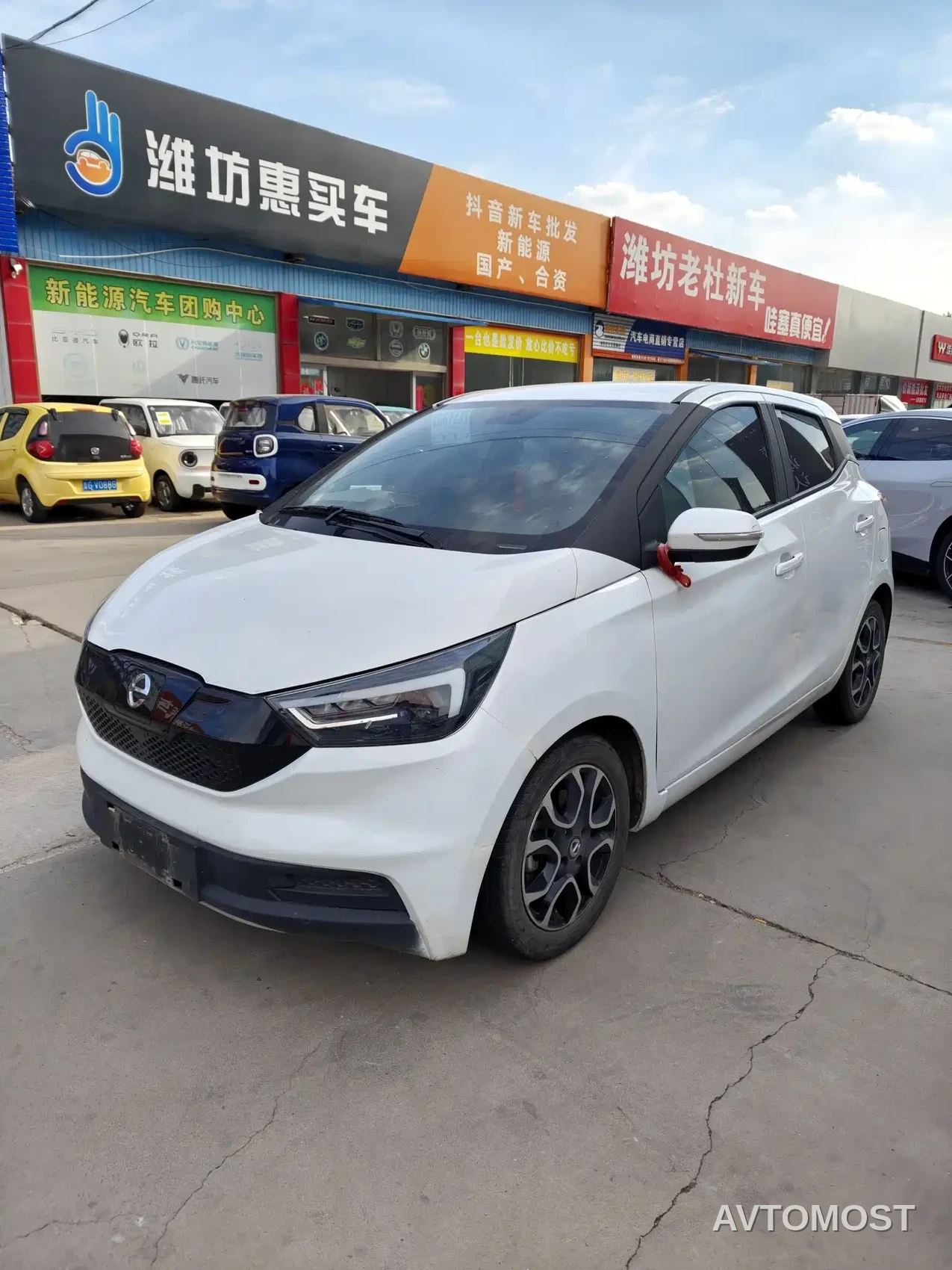 JMCG New Energy Yizhi EV3 2021 Mini Radar Yue Run Model — фото 1