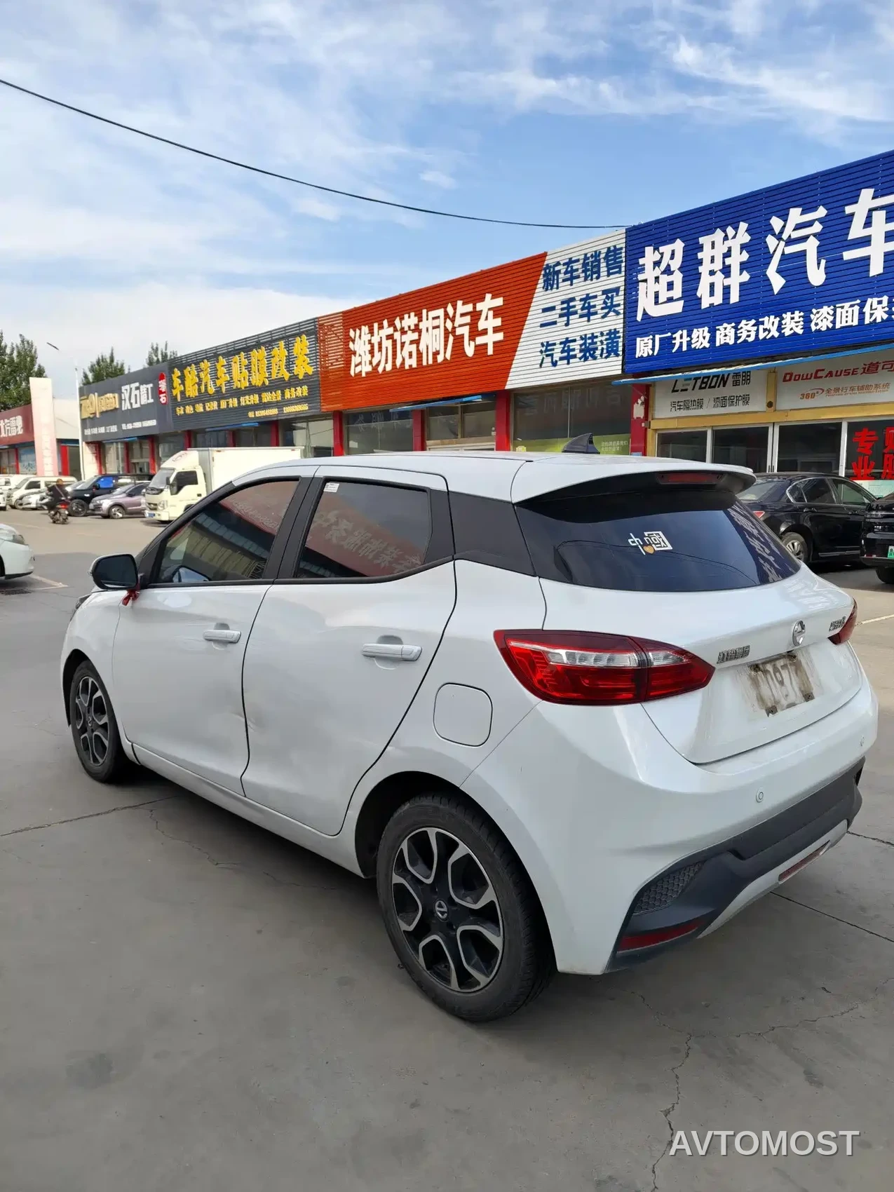 JMCG New Energy Yizhi EV3 2021 Mini Radar Yue Run Model — фото 6
