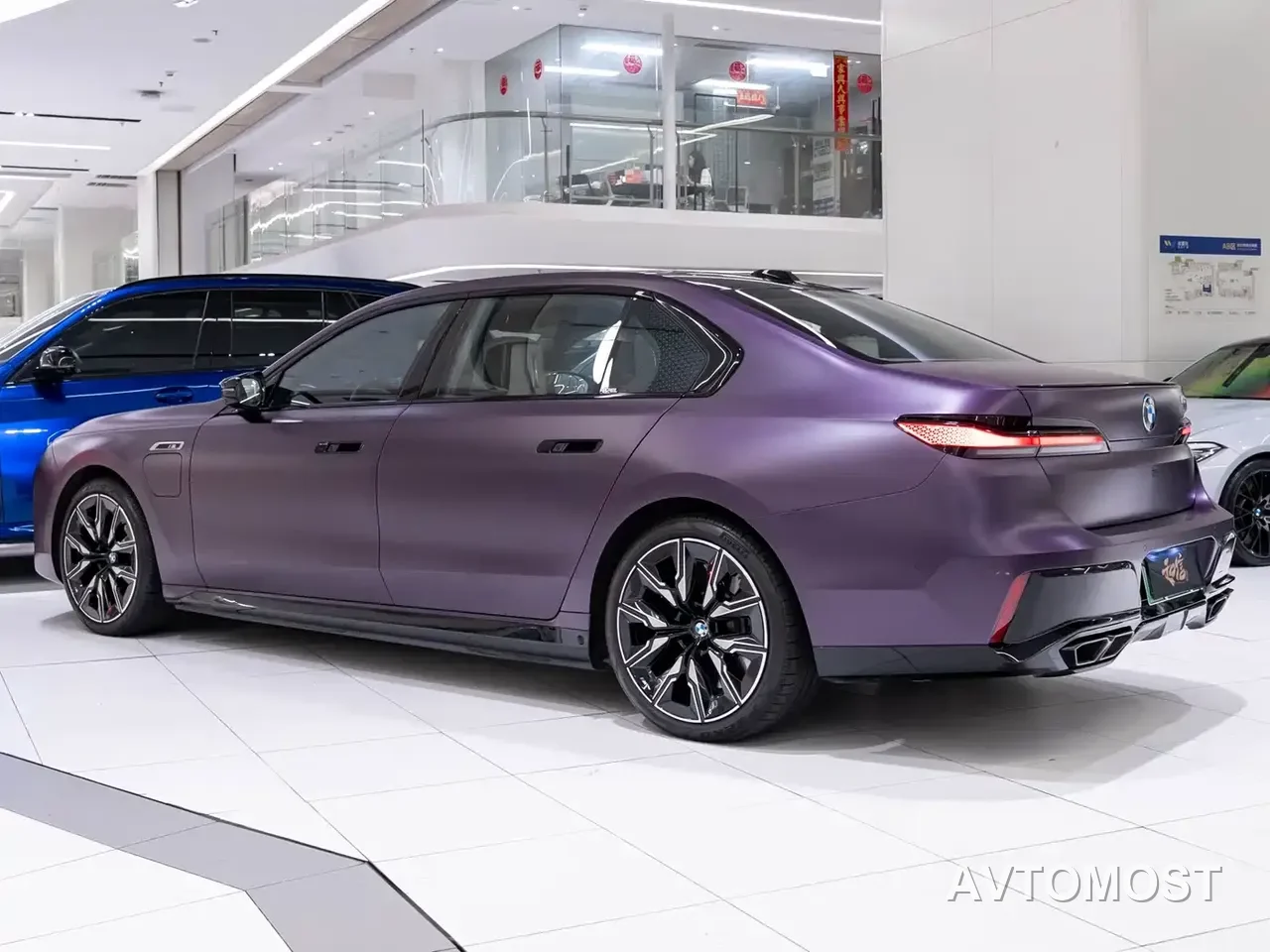 BMW M760Le 2023 M760Le xDrive — фото 3