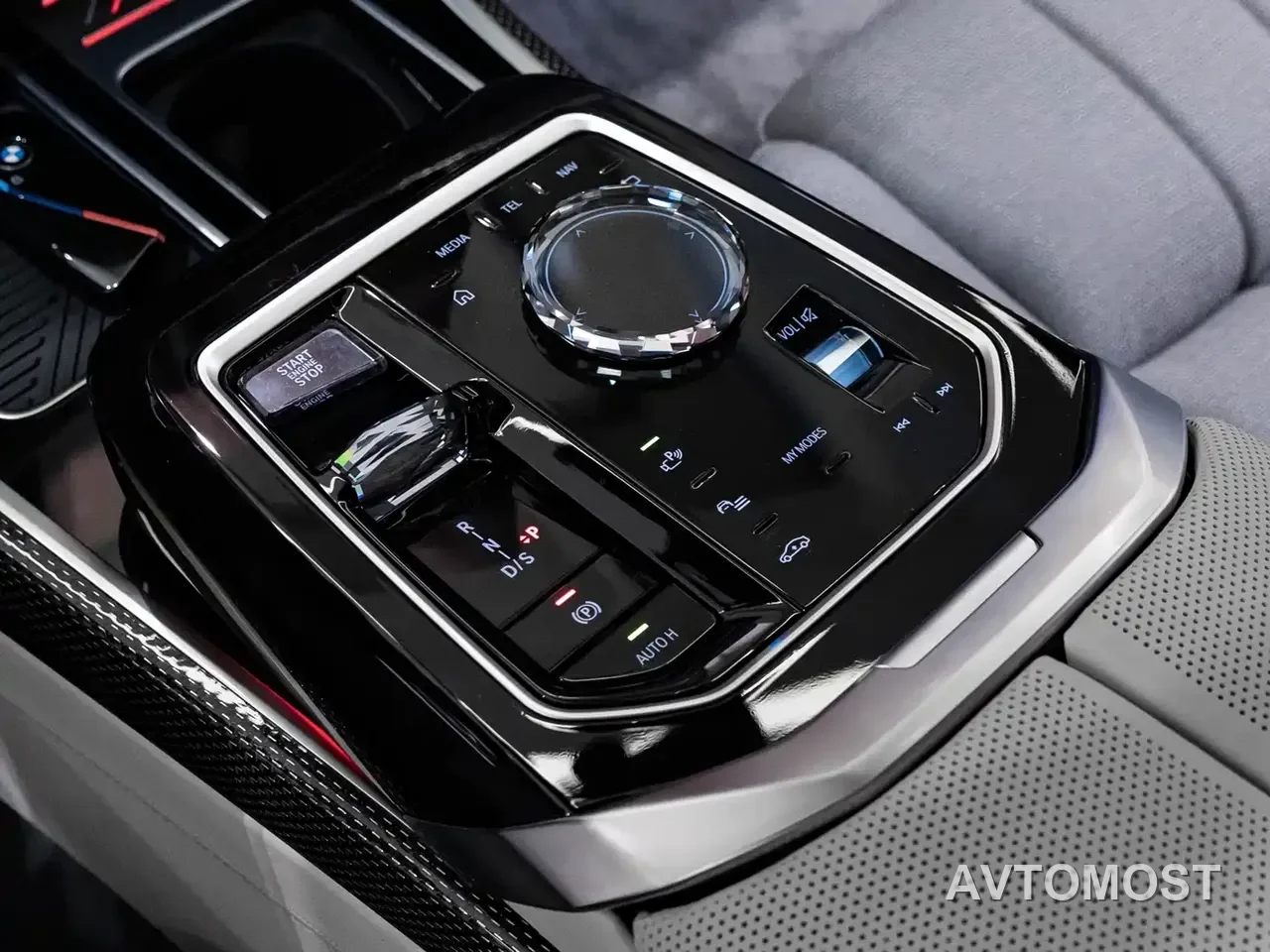 BMW M760Le 2023 M760Le xDrive — фото 7