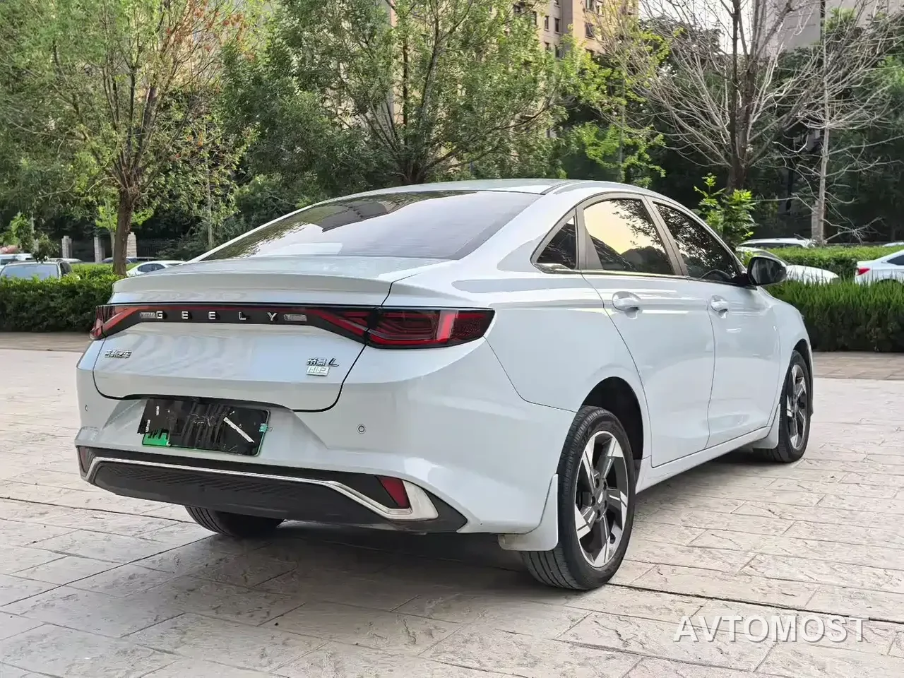 Geely Emgrand L HiP 2022 1.5TD-DHT Pro 100KM Super Rui — фото 7