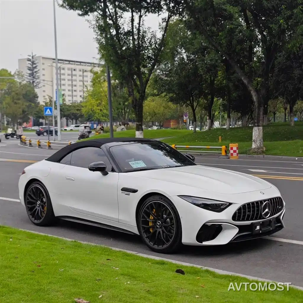 Mercedes-Benz SL-Class AMG 2024 AMG SL 63 4MATIC+ — фото 2