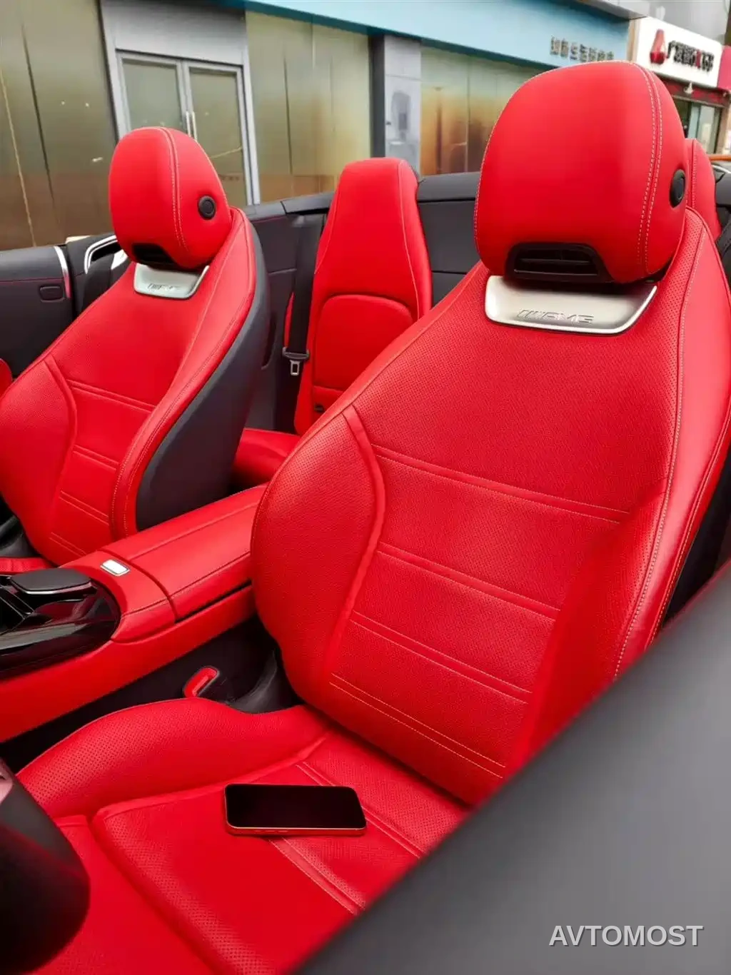 Mercedes-Benz SL-Class AMG 2024 AMG SL 63 4MATIC+ — фото 6