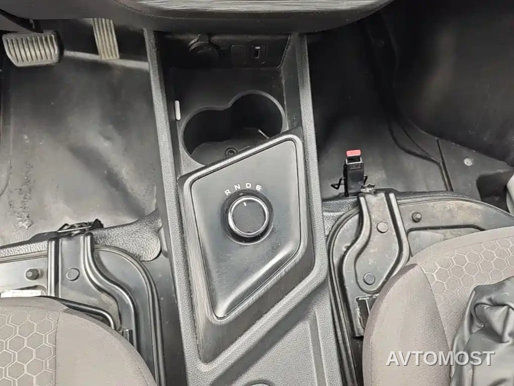 Changan Ruixing EM80 2025 Passenger Version Comfort 6-seater 300km Dual Swing Doors — фото 6