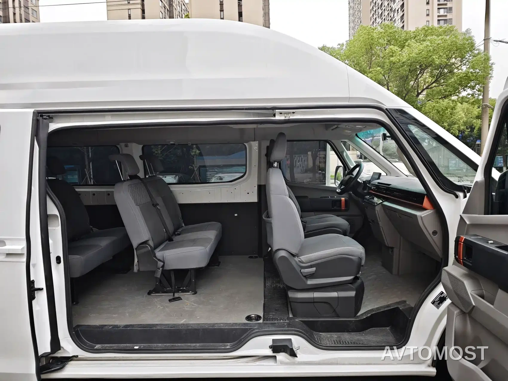 Yuan Cheng Farizon Super VAN 2025 Smart Wealth Edition Medium Wheelbase High Roof 68kWh Smart Core — фото 5