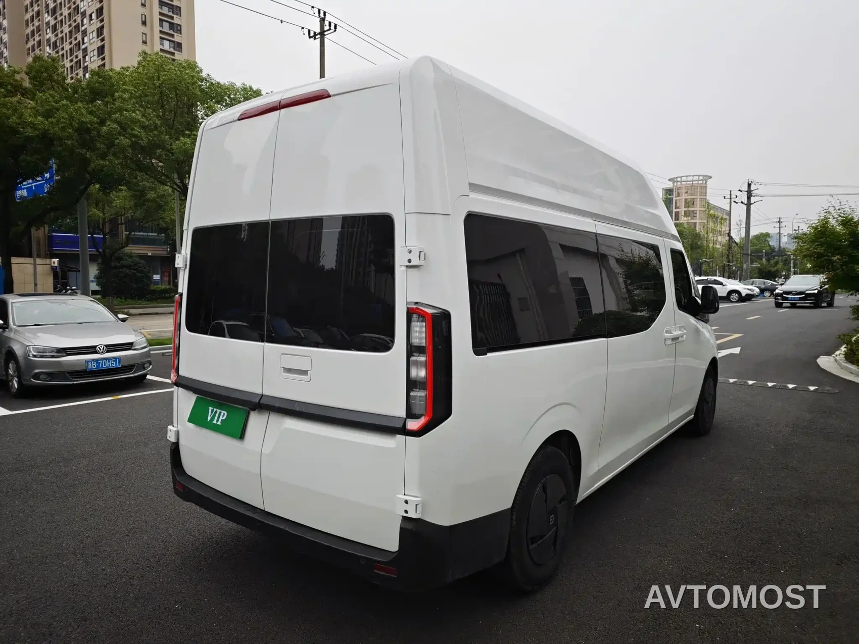 Yuan Cheng Farizon Super VAN 2025 Smart Wealth Edition Medium Wheelbase High Roof 68kWh Smart Core — фото 14