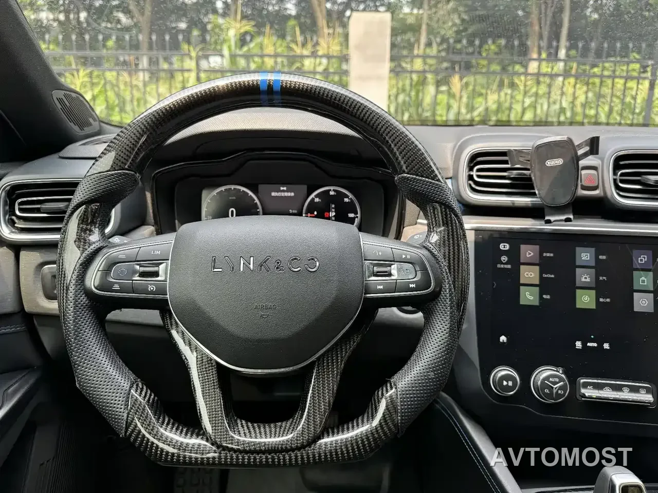 Lynk & Co 03 New Energy 2021 1.5T PHEV — фото 9
