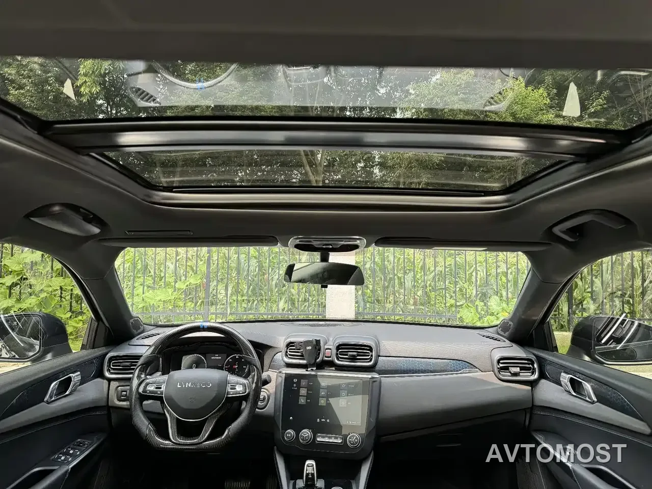Lynk & Co 03 New Energy 2021 1.5T PHEV — фото 13