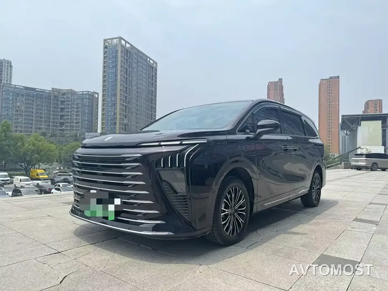 Dongfeng Fengxing Starlight V9 2026 Beyond Joy Series 200km Comfort — фото 1