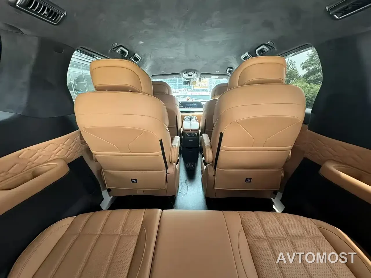 Dongfeng Fengxing Starlight V9 2026 Beyond Joy Series 200km Comfort — фото 13