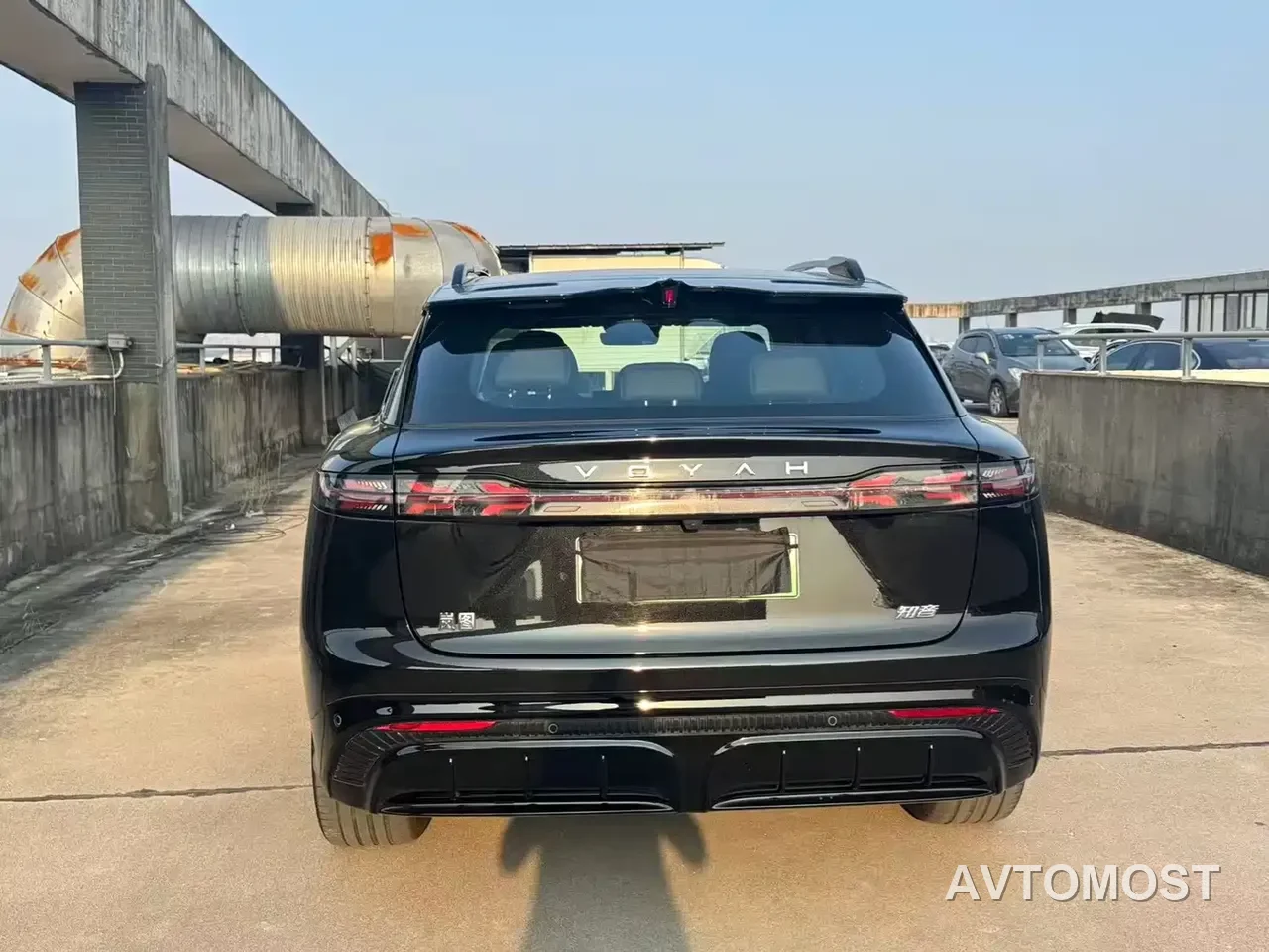 Voyah Zhiyin 2024 Long Range Super Charging Edition — фото 1