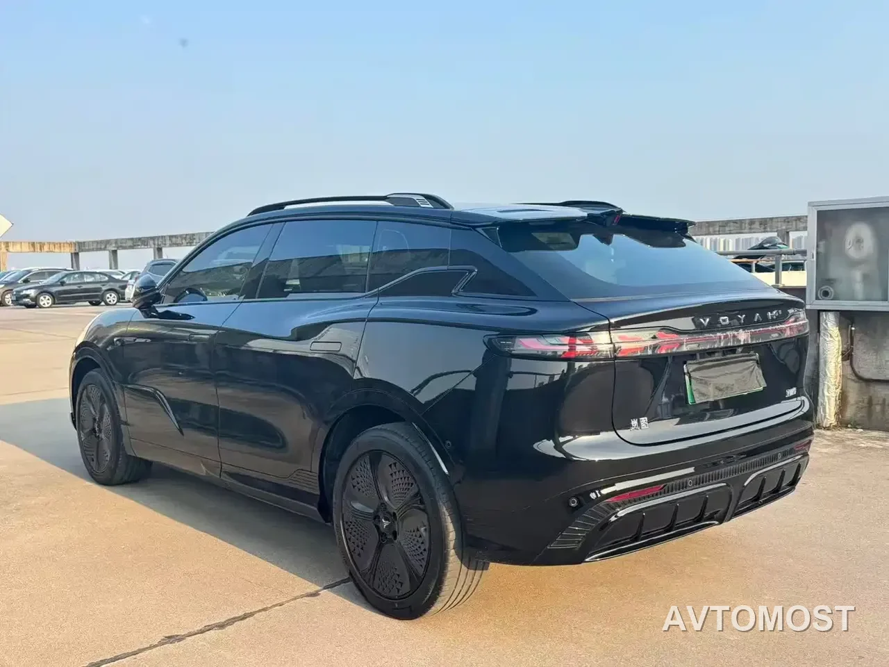 Voyah Zhiyin 2024 Long Range Super Charging Edition — фото 3