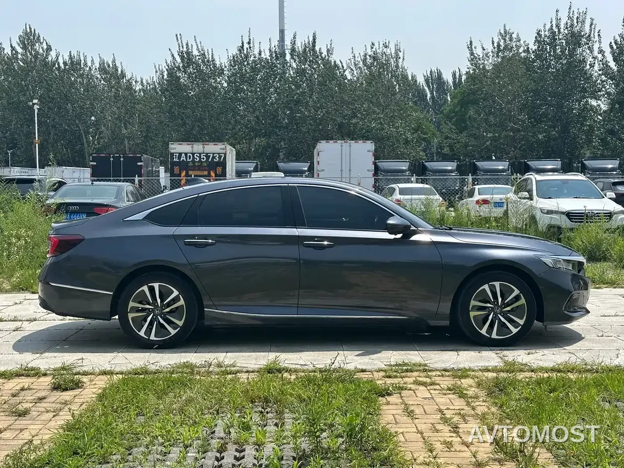 Honda Accord 2022 Sharp Hybrid 2.0L Sharp Leader Edition — фото 6