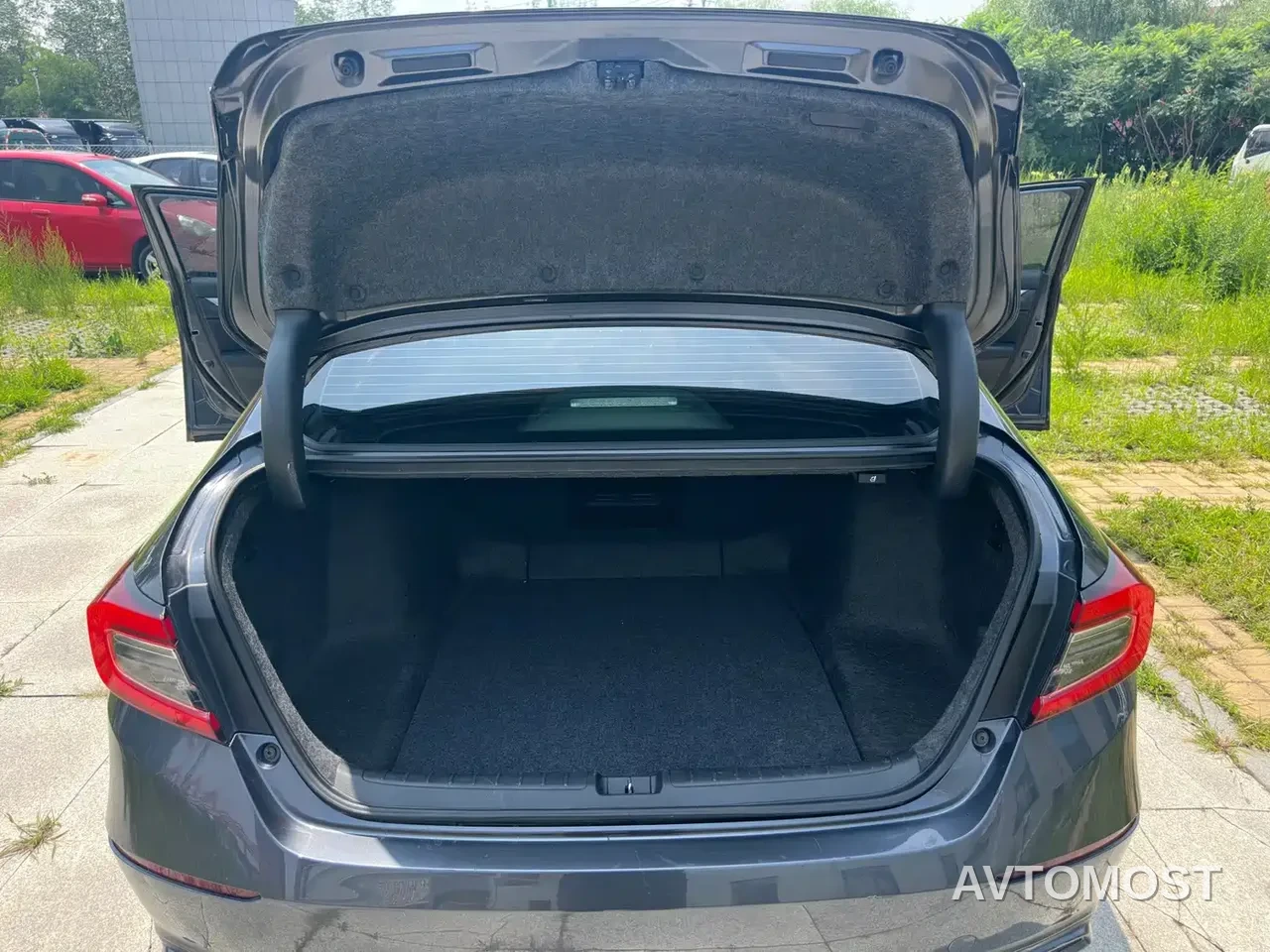 Honda Accord 2022 Sharp Hybrid 2.0L Sharp Leader Edition — фото 20