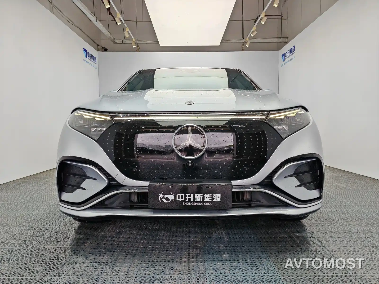 Mercedes-Benz EQS SUV 2023 450 4MATIC Pioneer Edition — фото 2