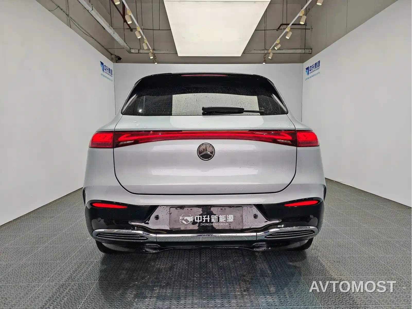 Mercedes-Benz EQS SUV 2023 450 4MATIC Pioneer Edition — фото 5