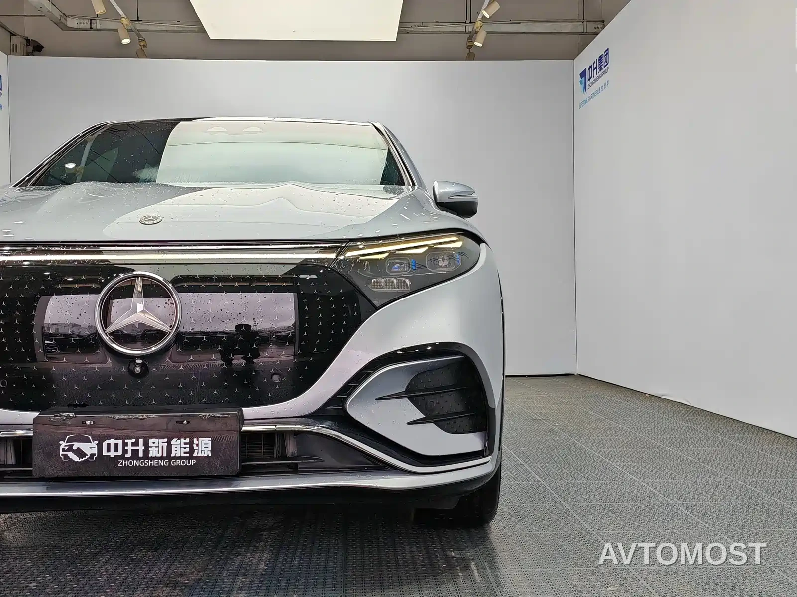 Mercedes-Benz EQS SUV 2023 450 4MATIC Pioneer Edition — фото 20