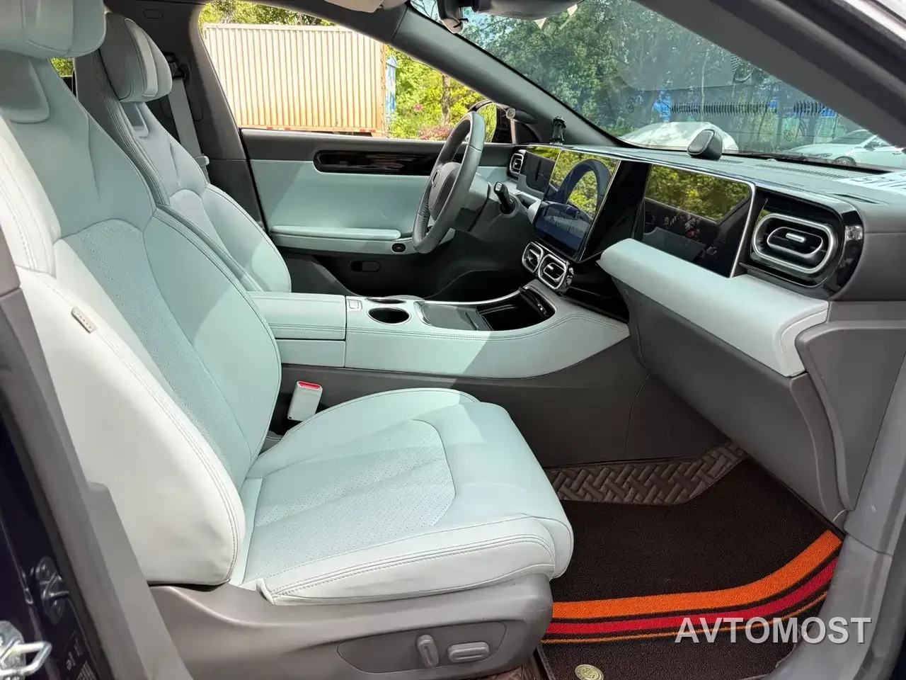 Leapmotor C01 2023 Model 525 Intelligent Driving Edition — фото 8