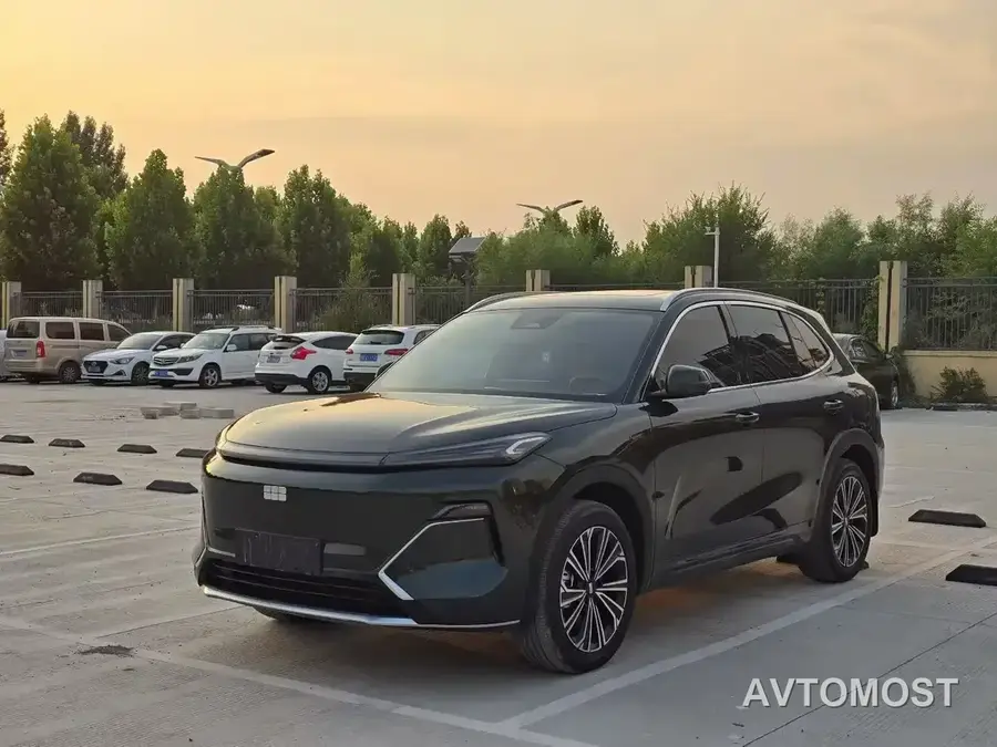 Geely Galaxy Starship 7 EM-i 2025 120km Navigation Edition