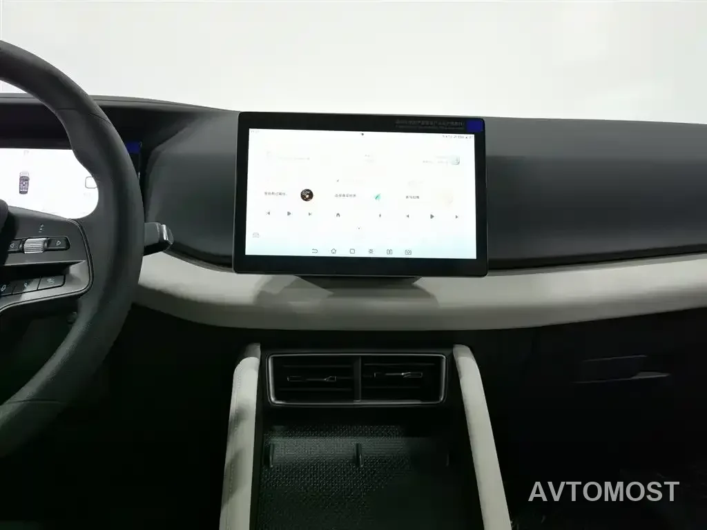 BYD Yuan UP 2025 Model 301KM Navigator — фото 11