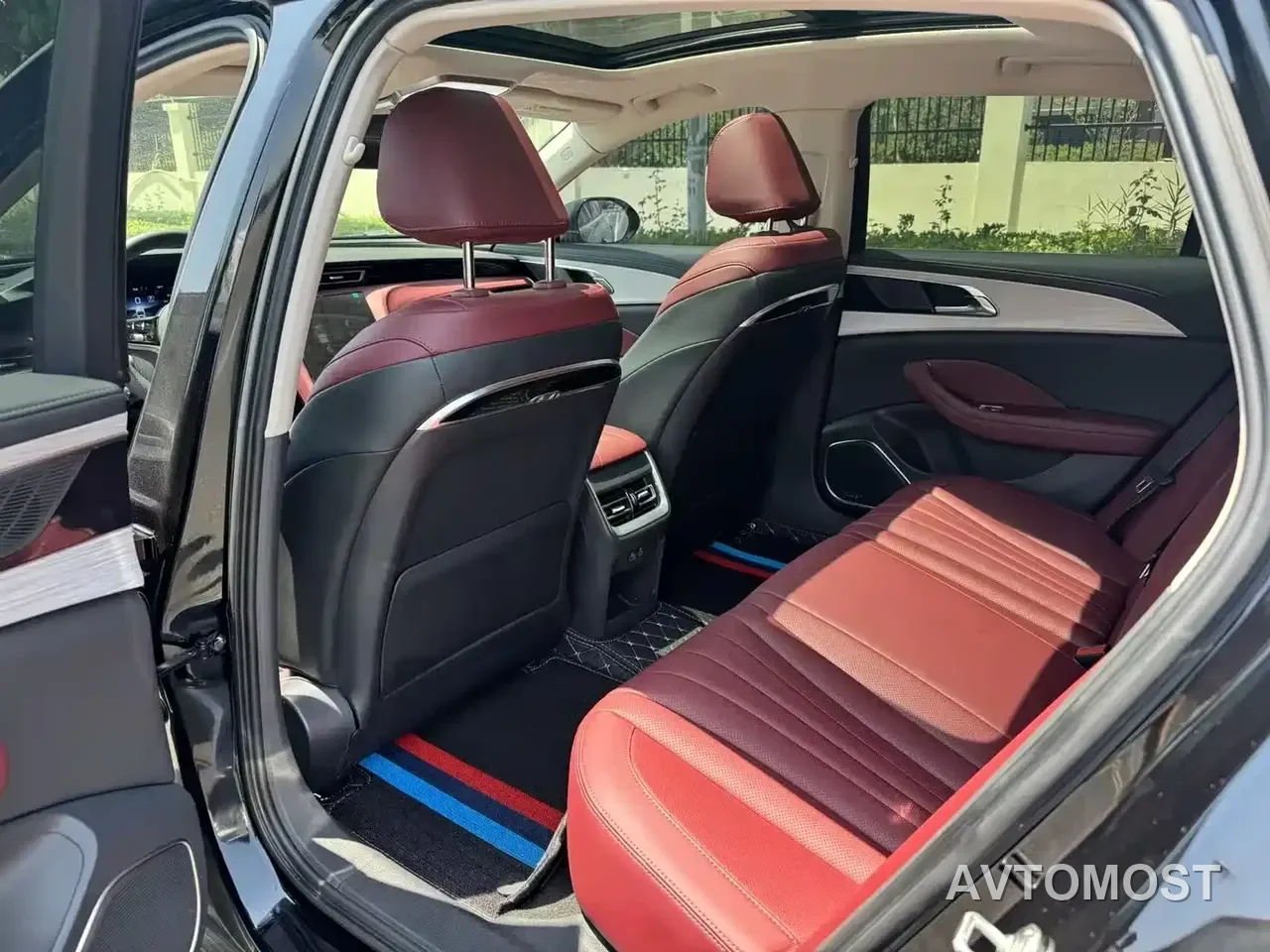 Hongqi H5 PHEV 2025 170 Super Hybrid Edition — фото 9