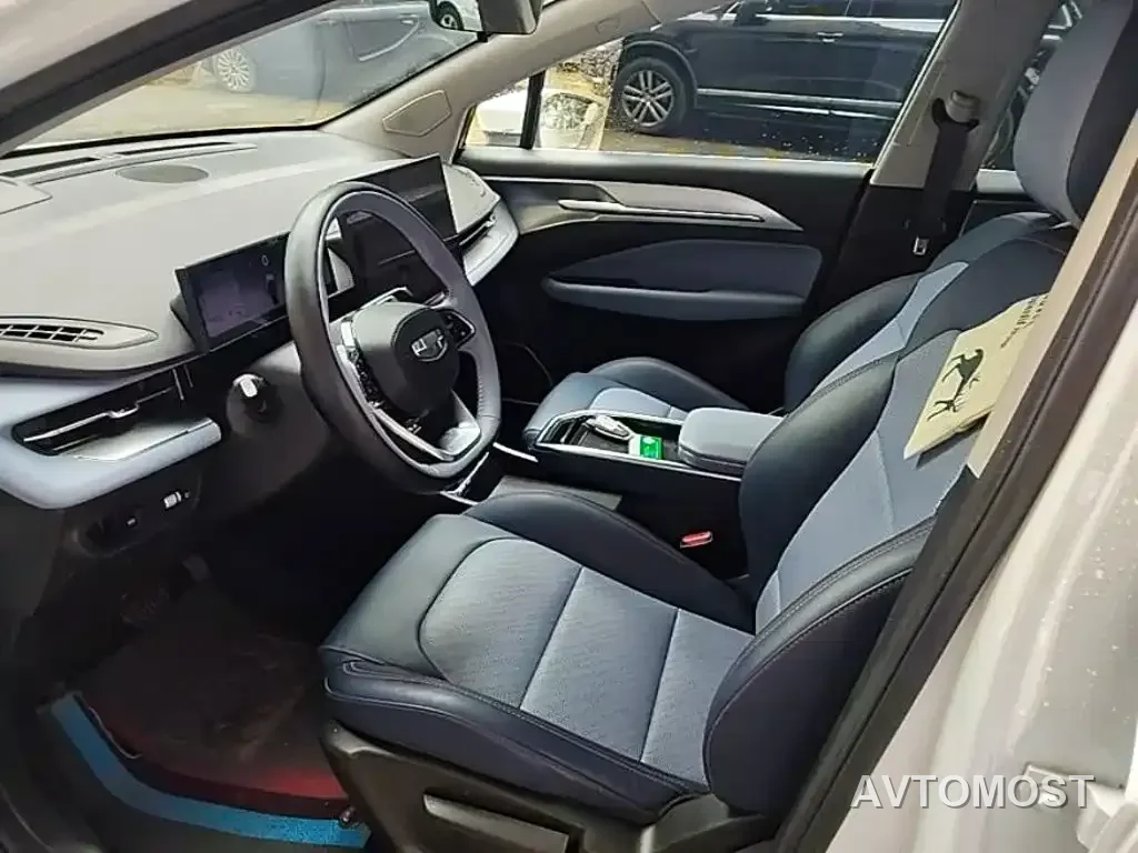 Geely Geometry M6 2022 450 New Intelligence Edition — фото 15