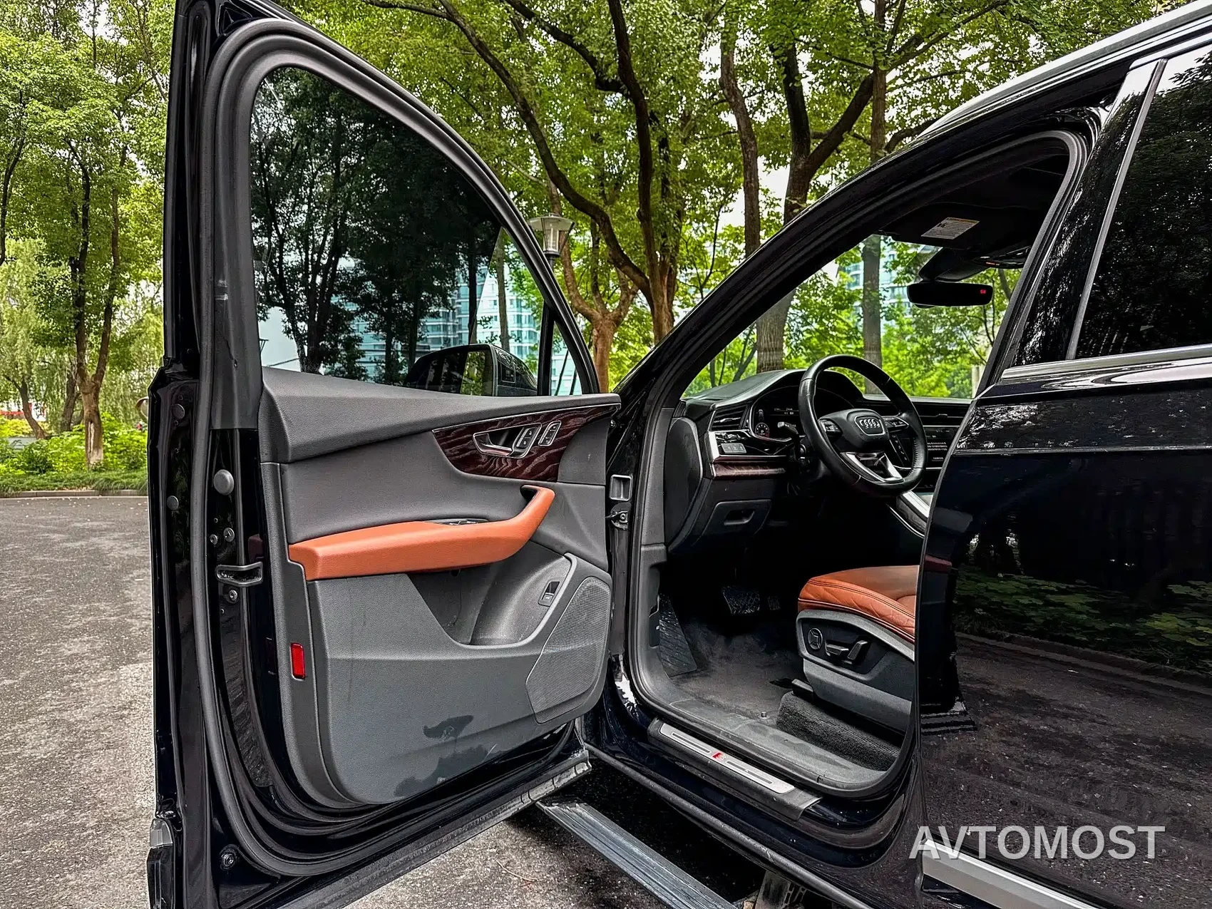 Audi Q7 2021 55 TFSI quattro S line Sport — фото 12