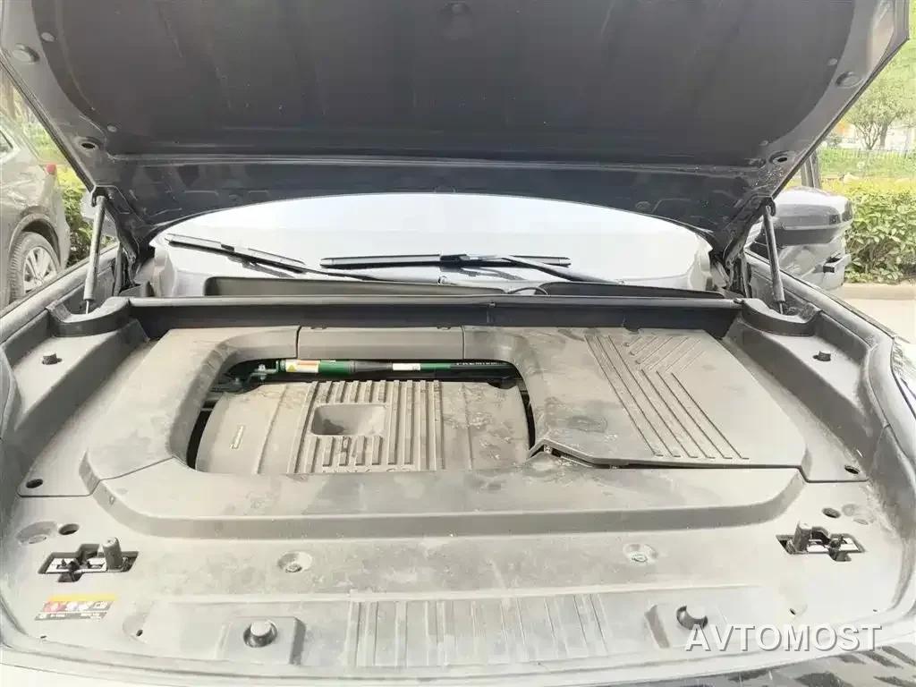 Lynk & Co 09 EM-P 2023 2.0TD EM-P Long Range PM 6-Seater — фото 2