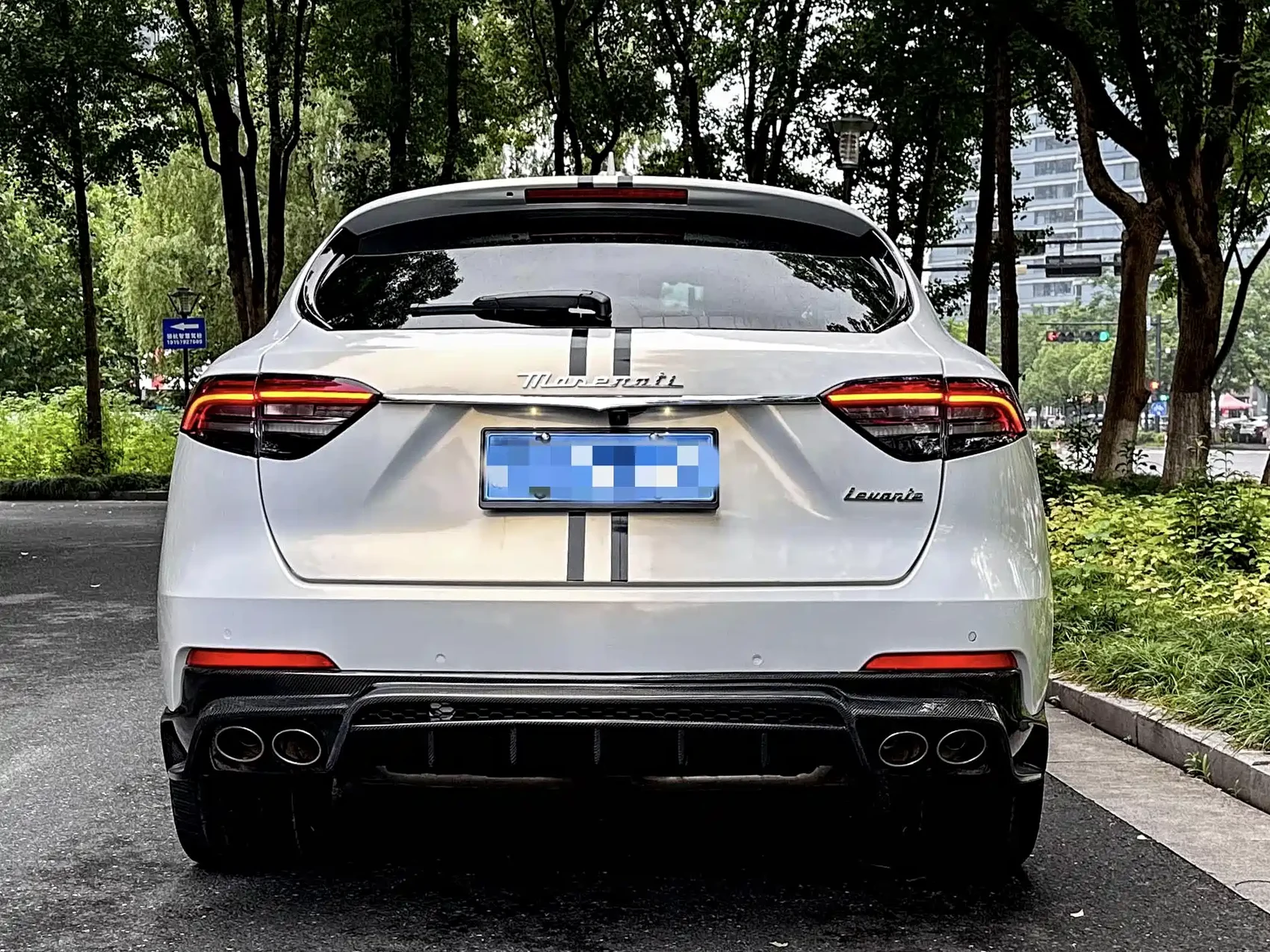 Maserati Levante 2022 2.0T GT Edge Edition — фото 4