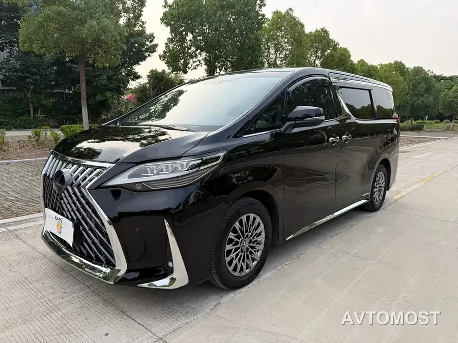 Lexus LM 2020 300h 4-Seat Imperial Edition