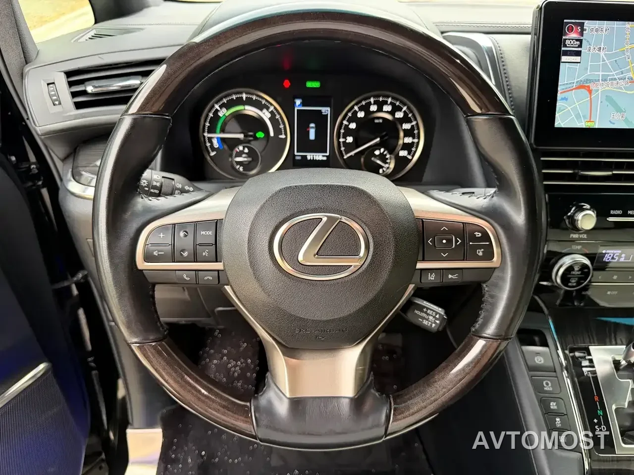 Lexus LM 2020 300h 4-Seat Imperial Edition — фото 6