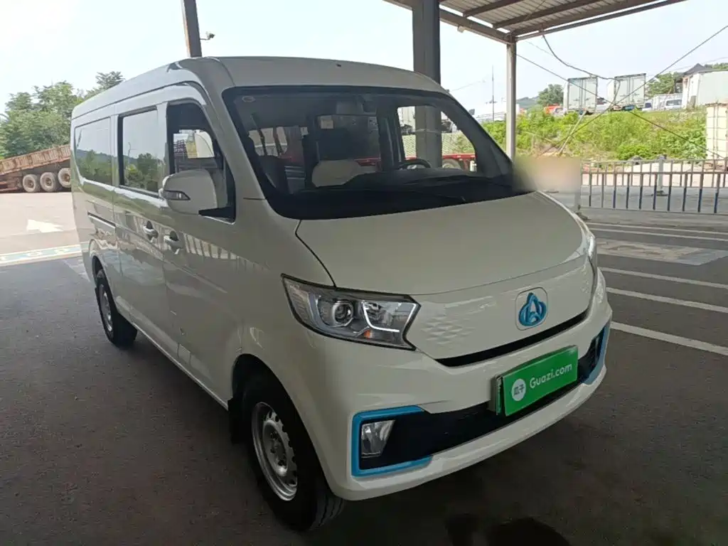 Changan Kuayue Star V5 EV 2025 Model Smart Elite Bus 6-Seater CATL — фото 4