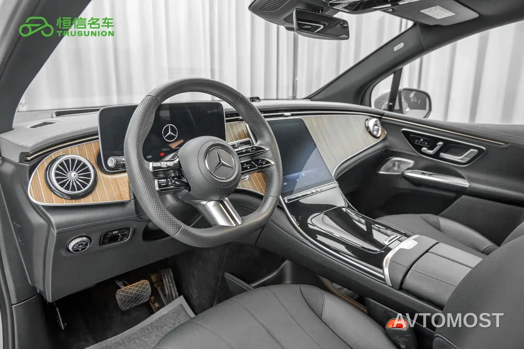 Mercedes-Benz EQE SUV 2023 350 4MATIC Luxury Edition — фото 11