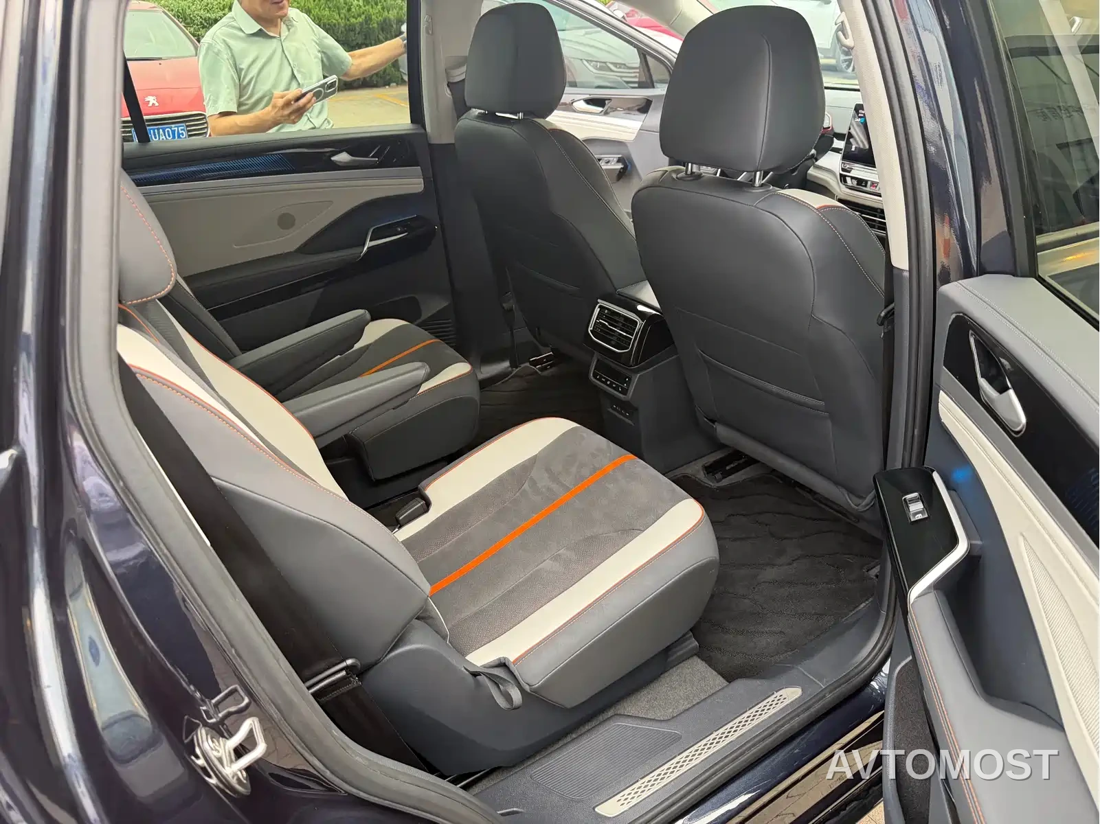 Volkswagen ID.6 CROZZ 2022 High Performance PRIME Edition — фото 9