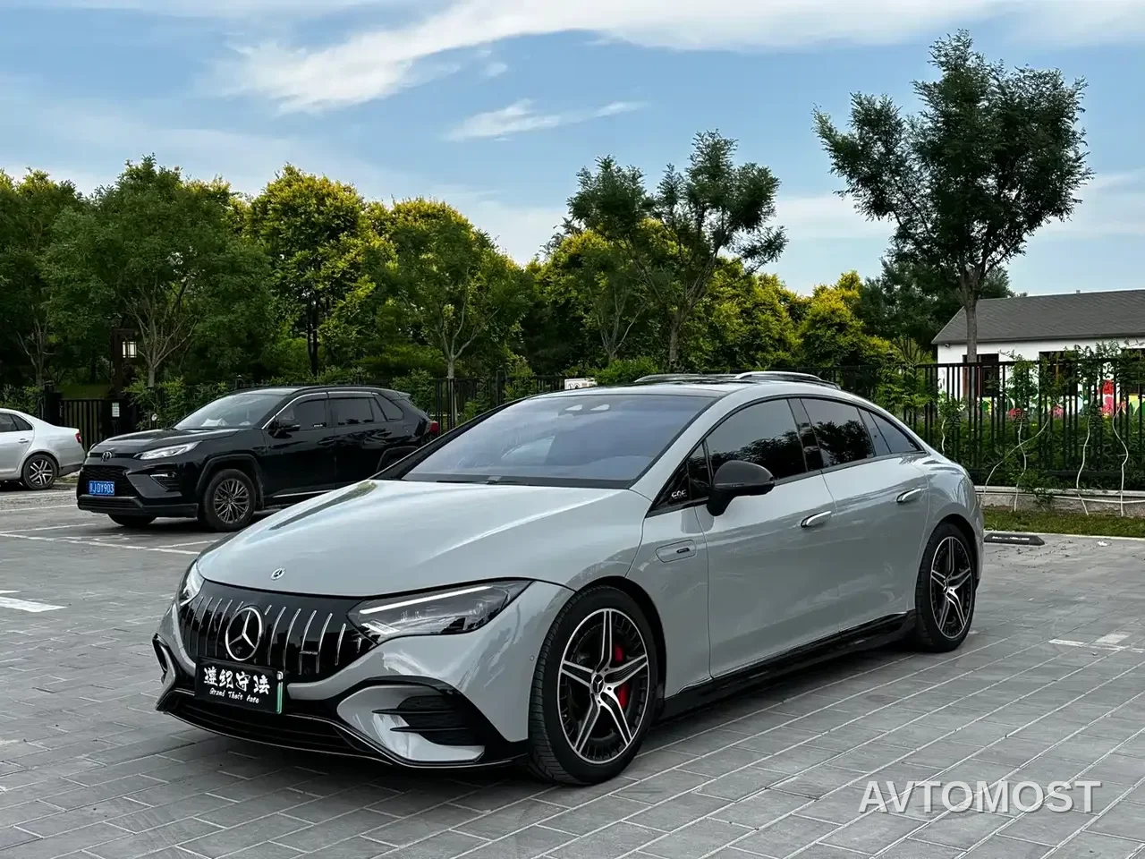 Mercedes-Benz EQE AMG 2023 AMG EQE 53 4MATIC+ — фото 4