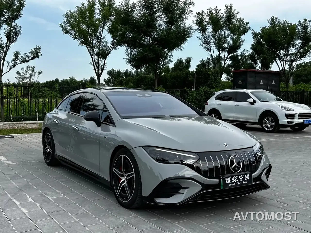 Mercedes-Benz EQE AMG 2023 AMG EQE 53 4MATIC+ — фото 9