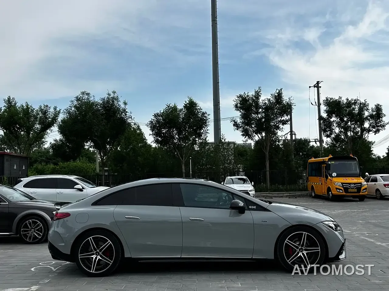 Mercedes-Benz EQE AMG 2023 AMG EQE 53 4MATIC+ — фото 2