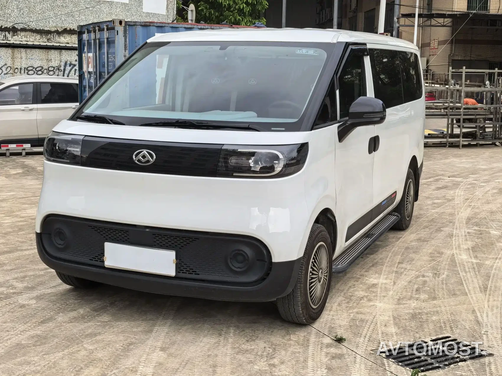 SAIC Maxus Dana V1 2025 Model V1+ Short Wheelbase Low Roof Multi-purpose Version (50kWh) — фото 1