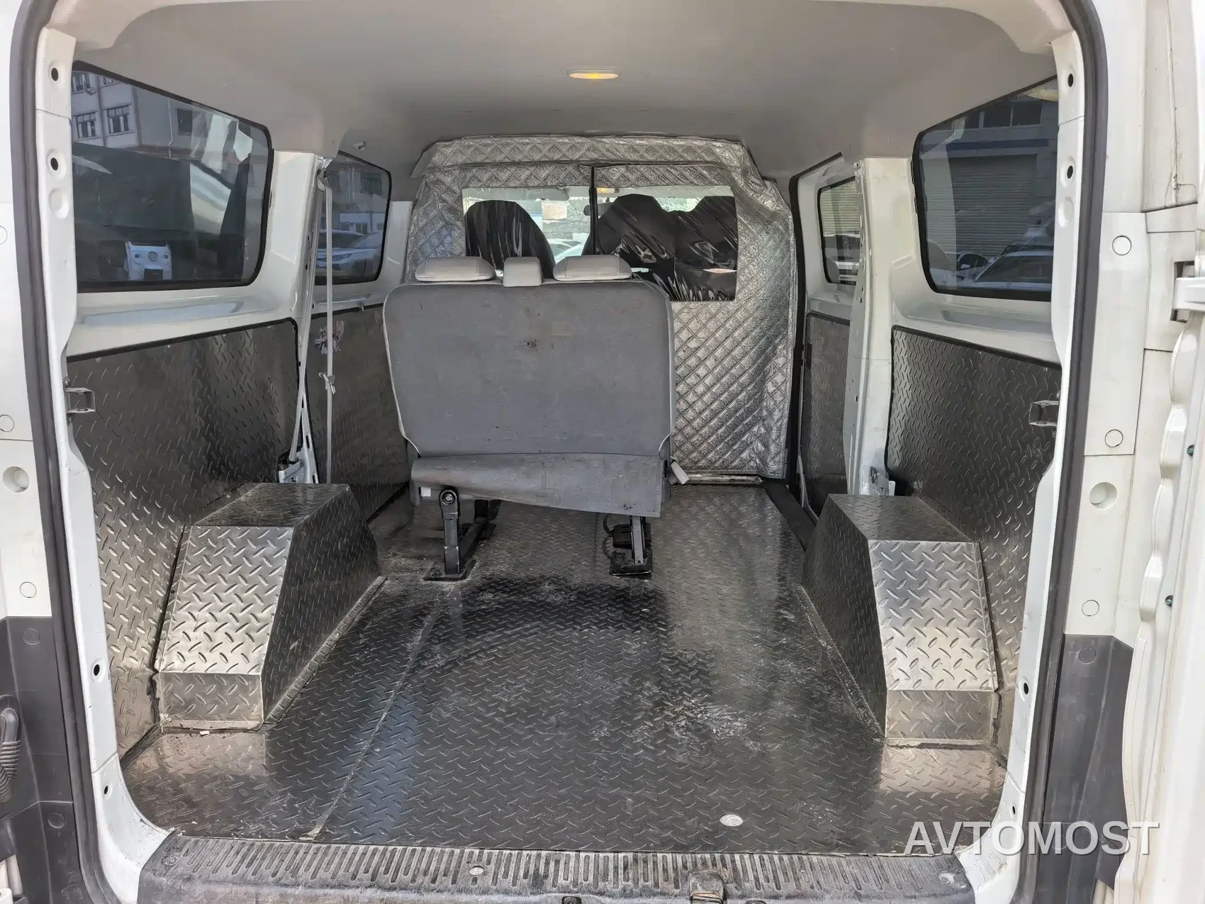 SAIC Maxus Dana V1 2025 Model V1+ Short Wheelbase Low Roof Multi-purpose Version (50kWh) — фото 2
