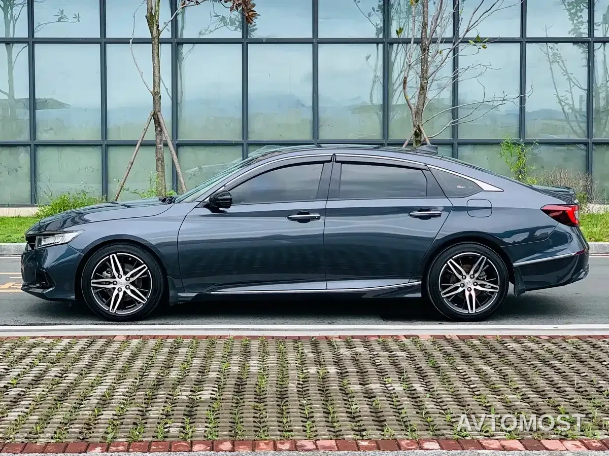 Honda Accord 2022 Sharp Hybrid 2.0L Phantom Night Sharp Intelligence — фото 8