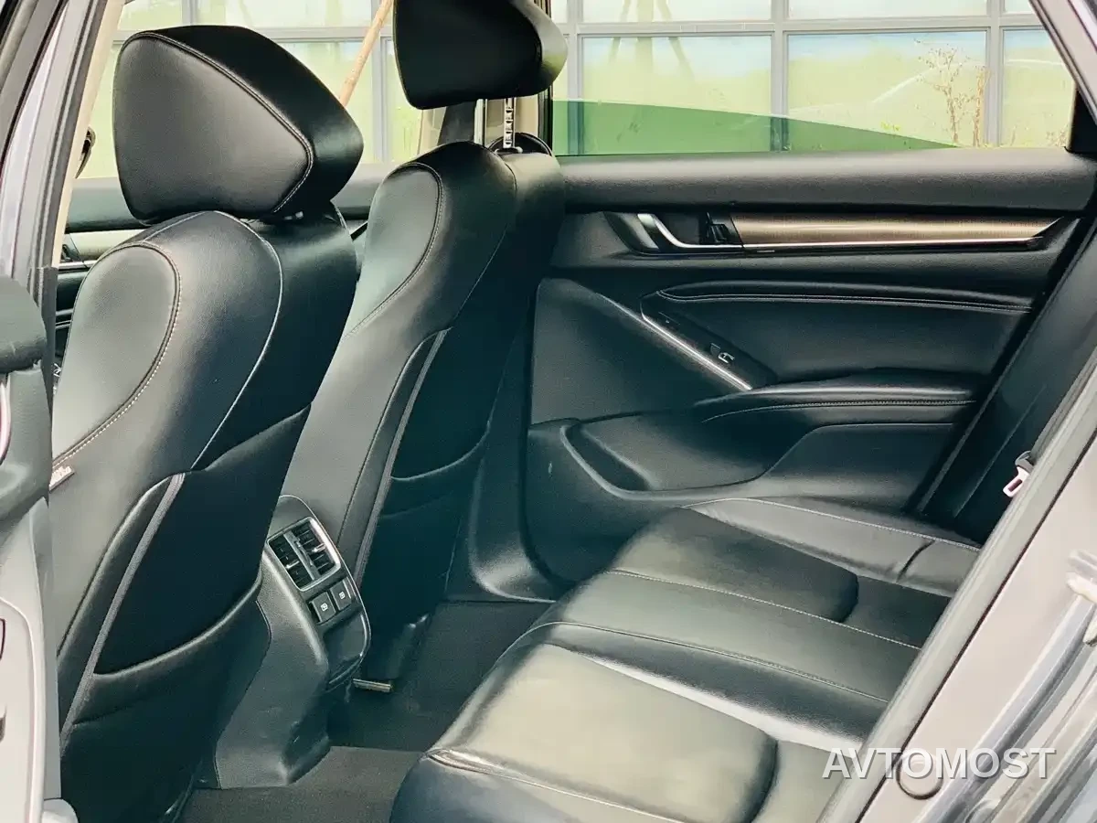 Honda Accord 2022 Sharp Hybrid 2.0L Phantom Night Sharp Intelligence — фото 13