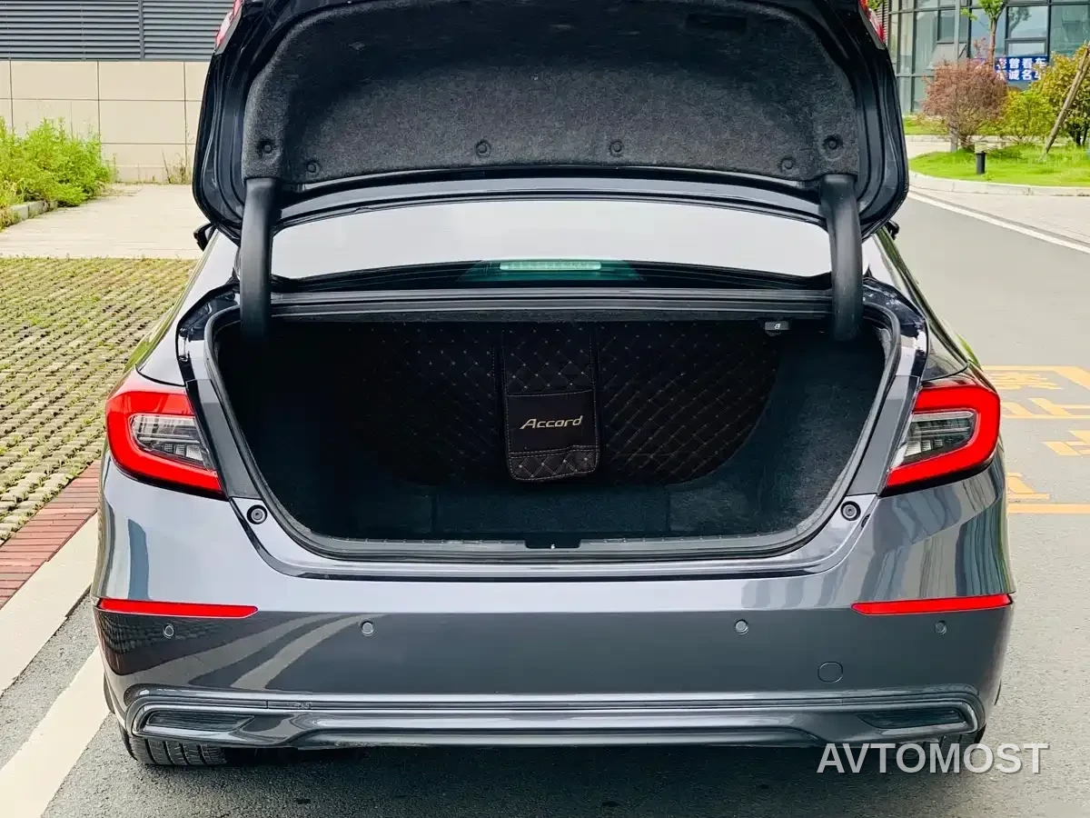 Honda Accord 2022 Sharp Hybrid 2.0L Phantom Night Sharp Intelligence — фото 16