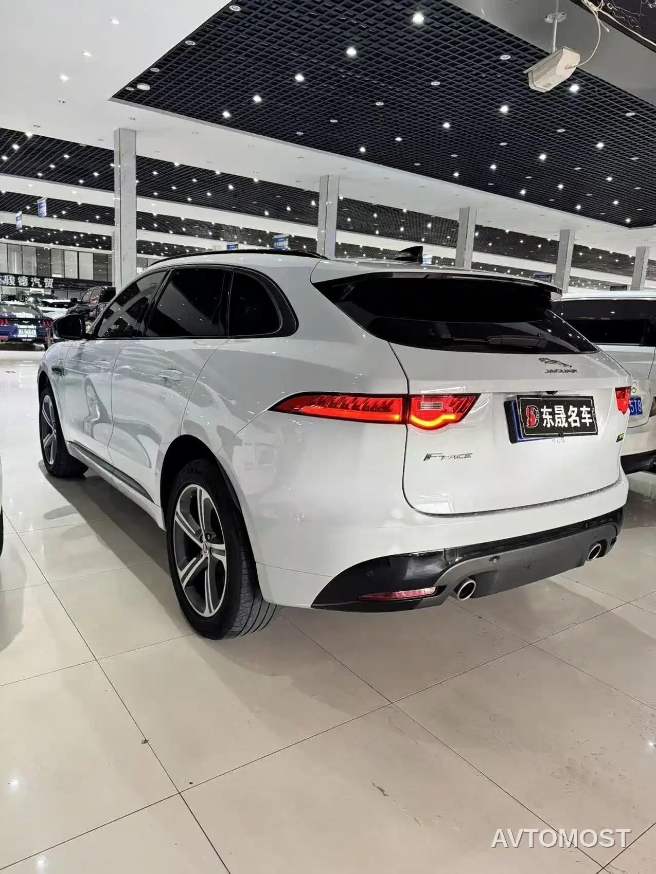 Jaguar F-PACE 2020 300-Sport — фото 7