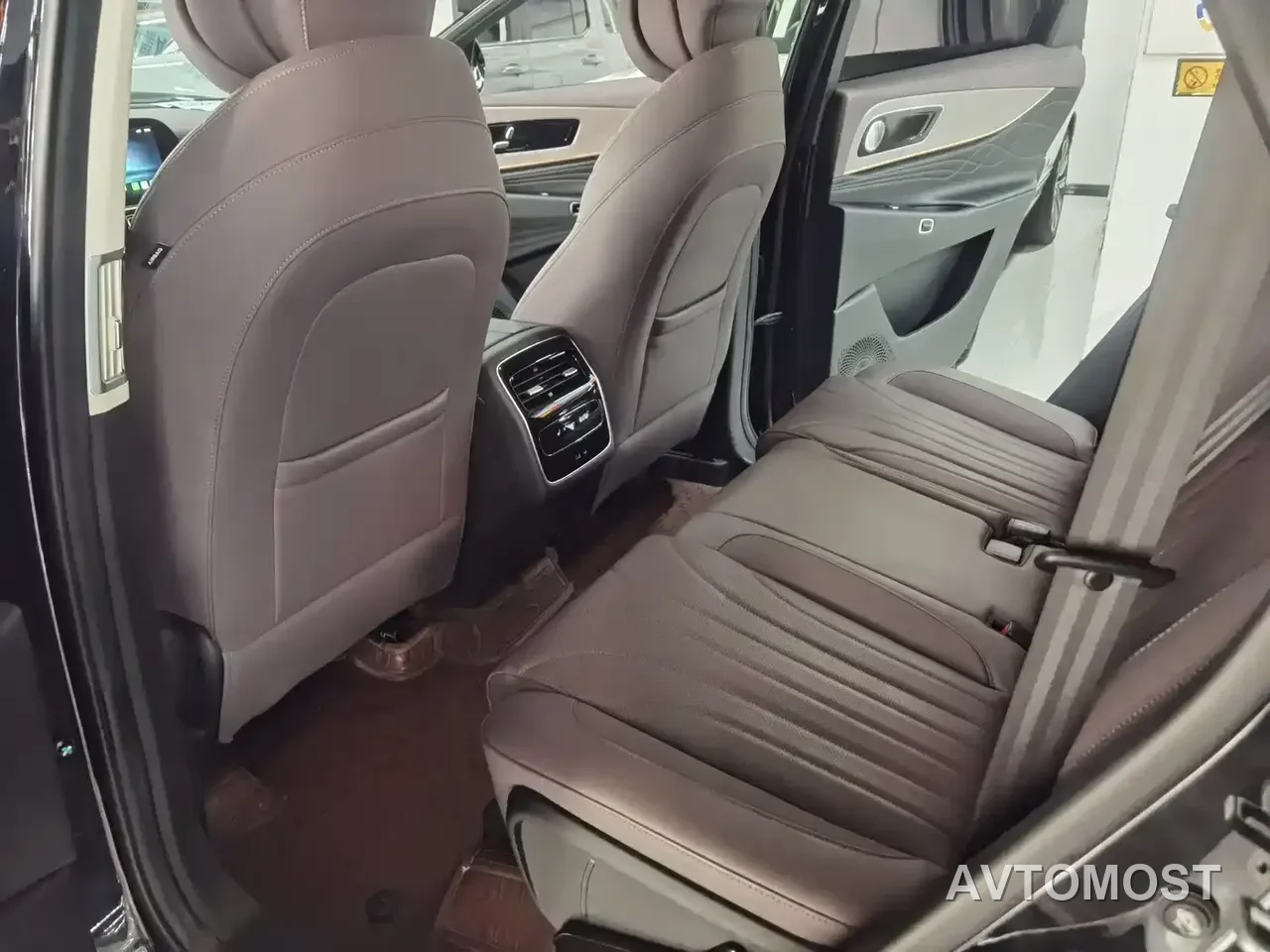 Chery Tiggo 9 C-DM 2025 1.5T 106KM Premium Edition 5-seater LFP — фото 7