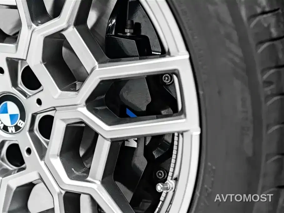 BMW XM 2023 50e — фото 46