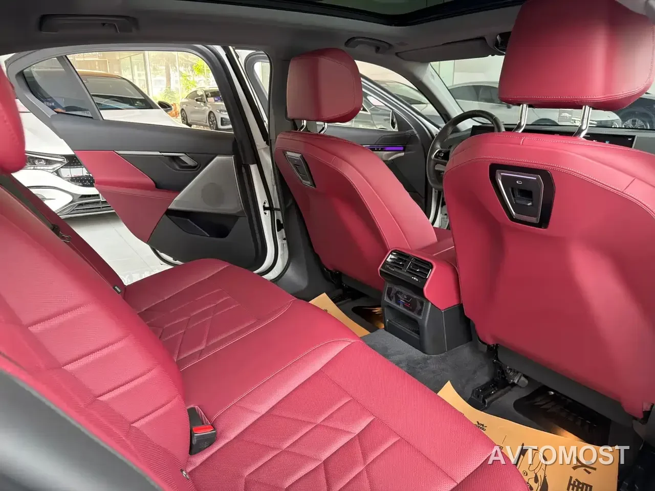 BMW i5 2025 eDrive 35L M Sport Package — фото 7