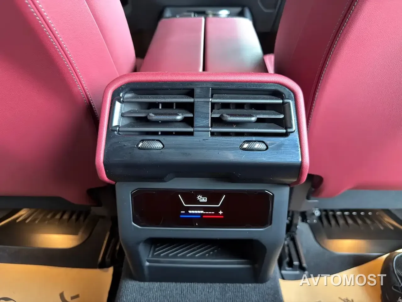 BMW i5 2025 eDrive 35L M Sport Package — фото 8