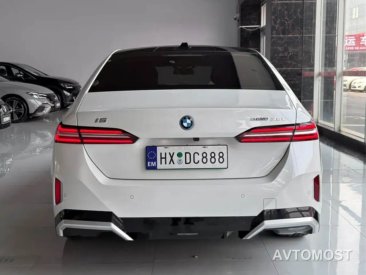 BMW i5 2025 eDrive 35L M Sport Package — фото 17