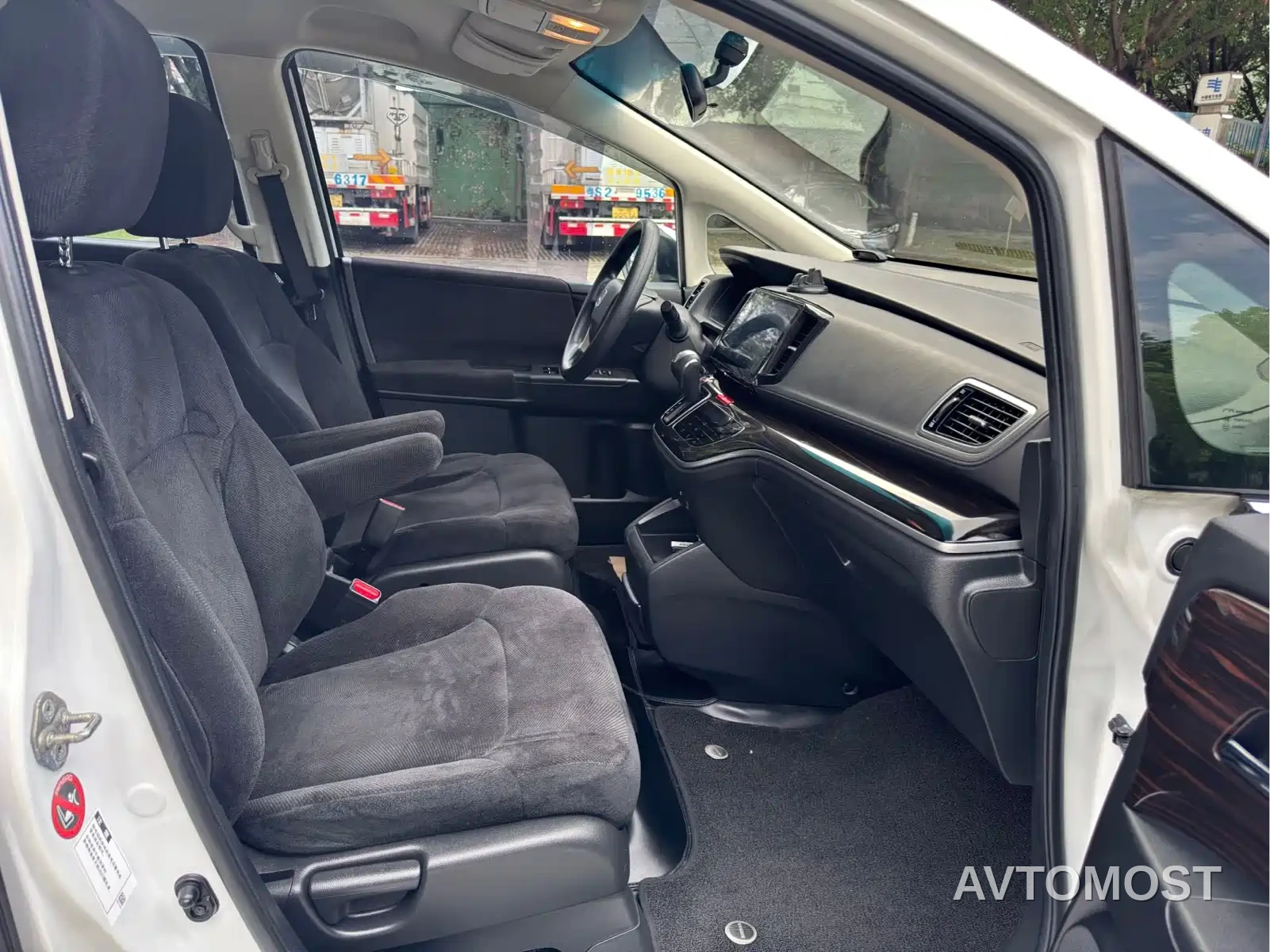 Honda Odyssey 2021 2.0L Sharp Comfort Edition — фото 10